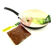 Сковорода "Flonal Cookware Ecosphere EC2281" D 28 см. + бамбуковая подставка в подарок